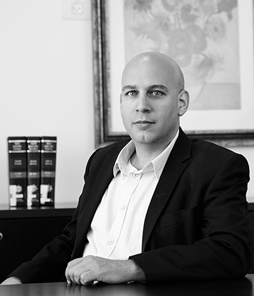 Niv Arad